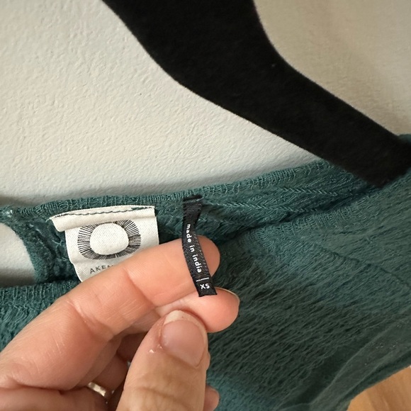 Anthropologie Akemi & Kim Smocked Swing Top in Green - Picture 5 of 9